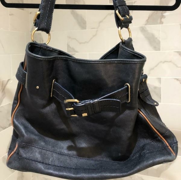 Anthropologie Handbags - Shoulder bag